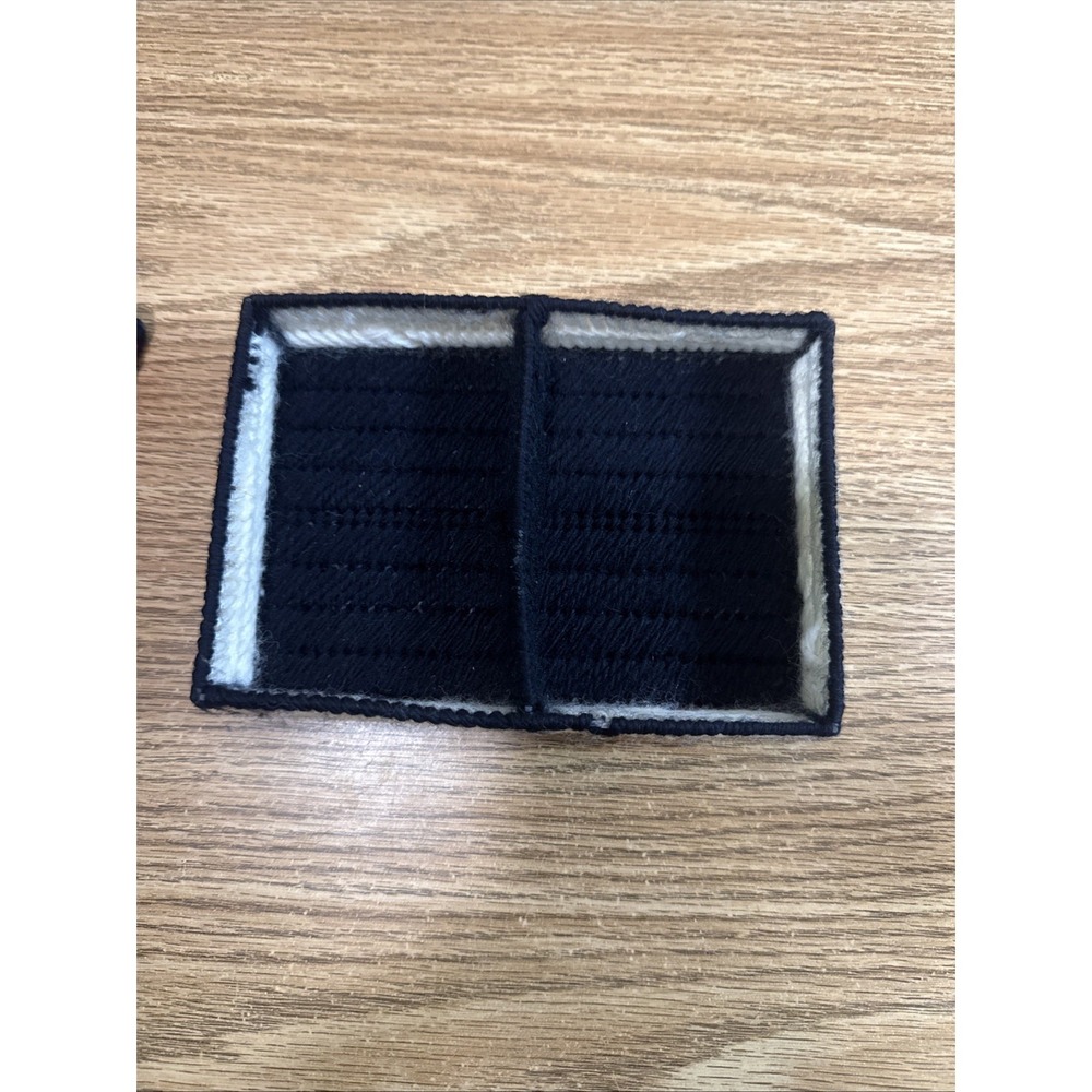 Vintage Knitted Embroidery Bridge Playing Card‎ Holder Double Deck Tray Holder - Picture 3 of 5